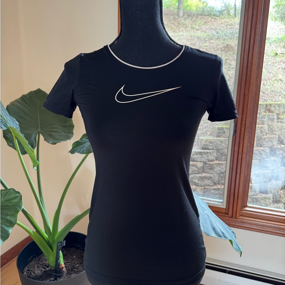 Nike Black Short Sleeve Tee